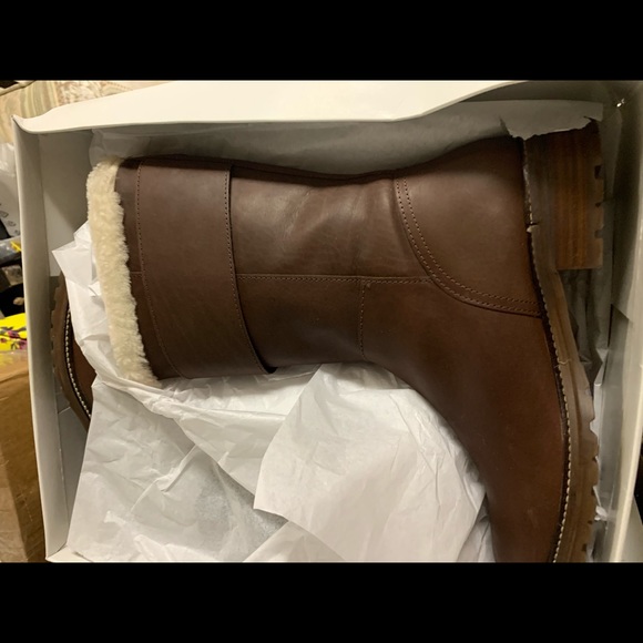 NWT- FINCHDALE MID CALF WATER RESISTANT BOOTS - Picture 7 of 7
